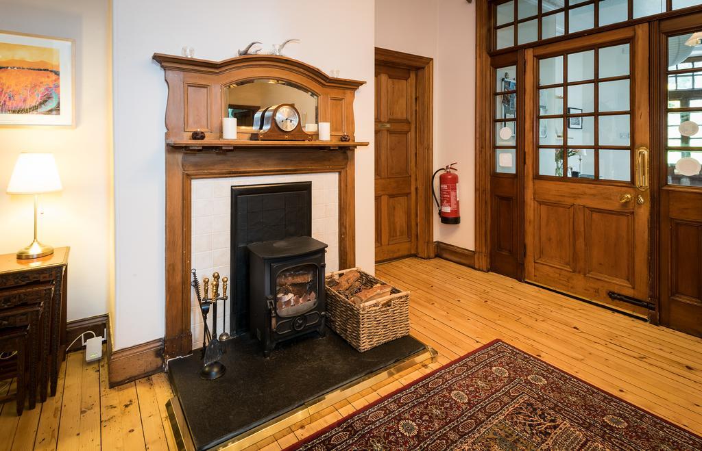 Coig Na Shee Guest House Newtonmore Extérieur photo